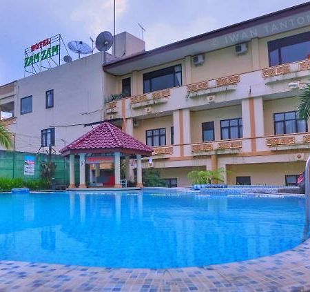 Zamzam Hotel And Resort Batu  Eksteriør bilde